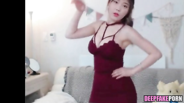 IU Hot Dancing Deepfake Porn // 李知恩 智能換臉 A片