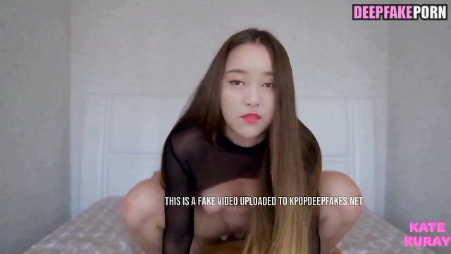 현진 이달의 소녀 가짜 포르노 Face swap HyunJin bouncing on cock [deepfake porn]