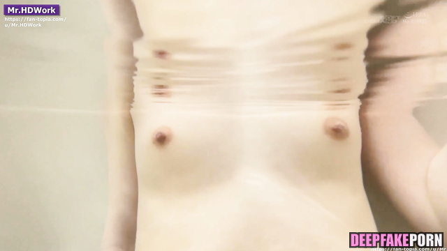 IU sucks Korean cock in the bathroom (아이유 한국인) [PREMIUM]