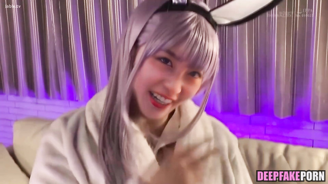 Kanna Hashimoto gave the guy to lick her pussy | 橋本 環奈 ディープフェイク