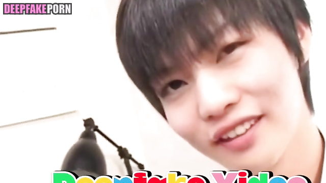 Fake Chenle NCT sucks his best friend's cock / 딥페이크 천러 엔시티