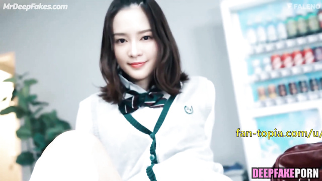 Cute and pretty Li Qin jerking off and smiling - 李沁 深度伪造视频