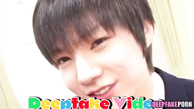 Sweet gay Jeno licking dildo on camera - fake // 엔시티 얼굴 교환