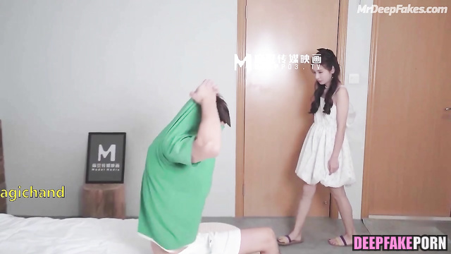 Yang Mi celebrity sex with younger stepbrother // 杨幂 家庭性爱录像带