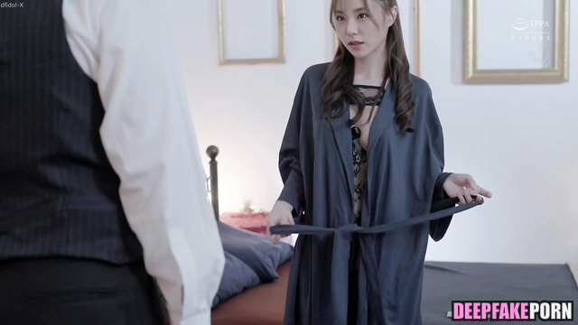 Fake virgin Yeji first fuck for big money // 있지 얼굴 교환 [PREMIUM]