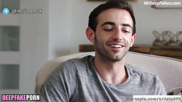 Dirty IU making footjob under the table // 아이유 섹스 테이프