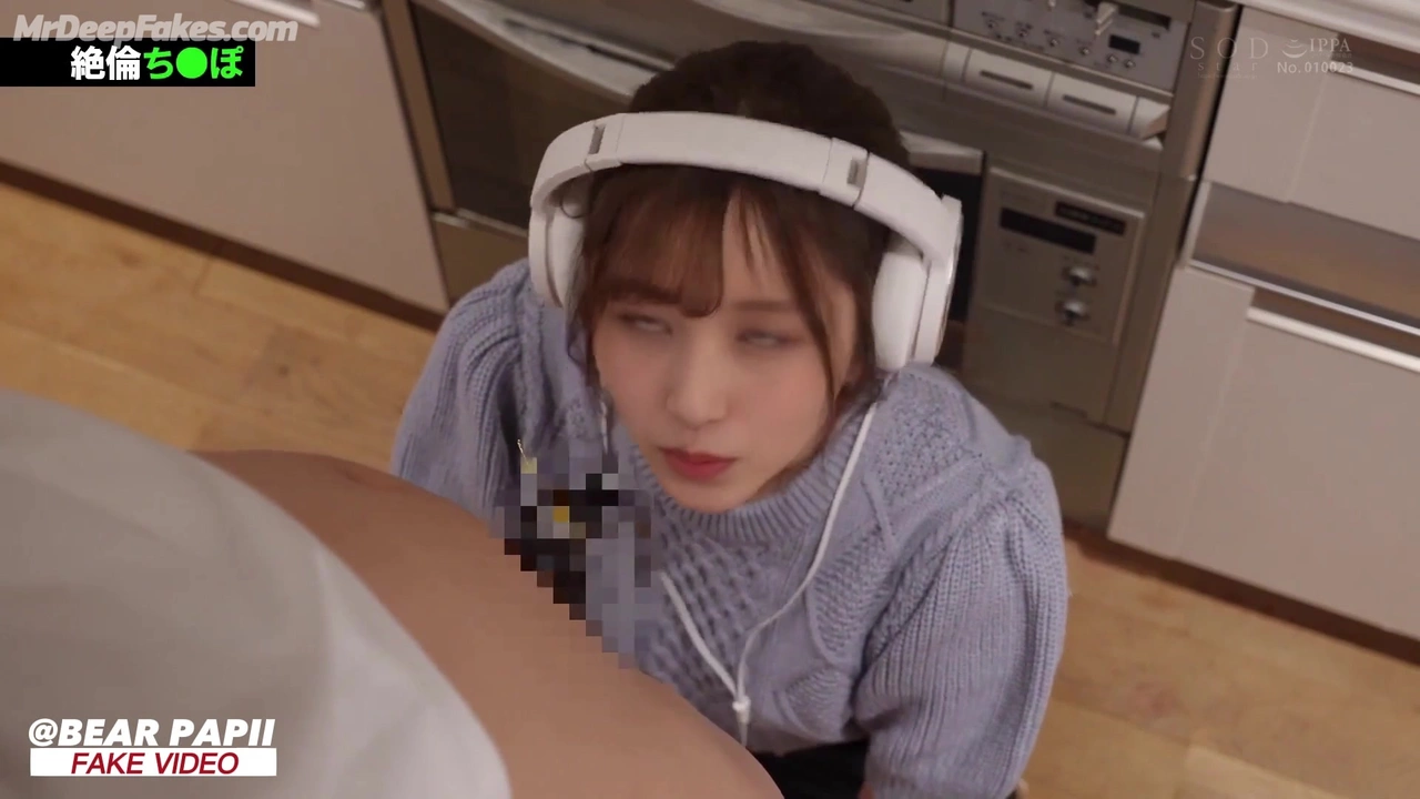 Sexy Mina making blowjob and listening to music, ai - トゥワイス フェイススワップ
