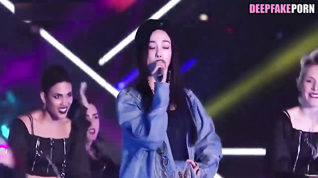 Yang Mi in deepfake video - hot pov fuck (pmv) / 杨幂 假应用程序 [PREMIUM]