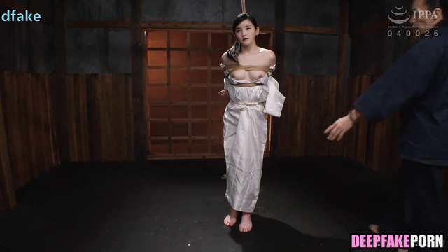 Man wanna domination on her, Li Yitong sex tape - 李一桐 真假的