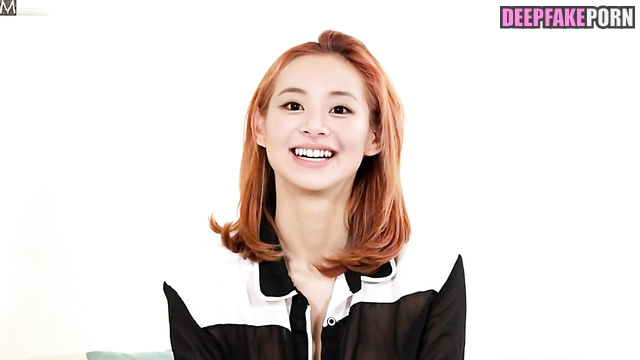 Great gangbang with kpop idol Chaeyeon / IZONE (アイズワン セックステープ) [PREMIUM]