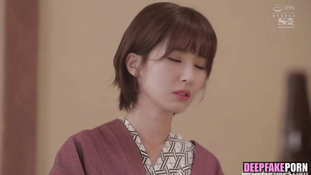 Fat, unknown man filming her pussy (Shin Se-kyung ai) - 신세경 연예인 섹스