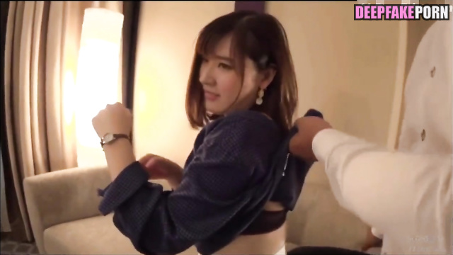 Cunnilingus plus fingering - Liu Yifei sex tape / 刘亦菲 性爱场面