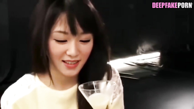 Snowbabyyx eating her juicy creampie - deepfake porn