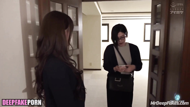 Fake Zhang Ziyi jerking off to mother's boyfriend / 章子怡 名人性爱