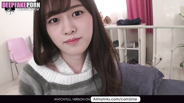 セックスシーン Sex scene Yujin wakes up to show her panties IVE アイヴ