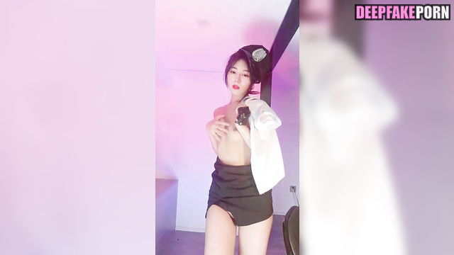 Solo dance scenes by fake and hot Dilraba (迪丽热巴 迪力木拉提 真假 [PREMIUM]