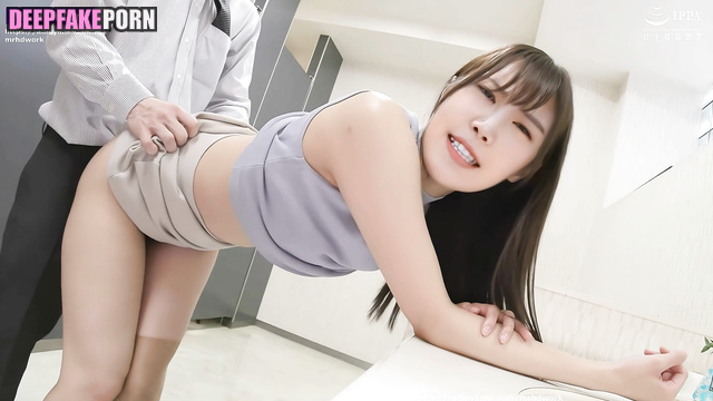 エーピンク A Pink Naeun tries to be quiet while I fuck her adult アダルト [PREMIUM]