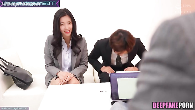 Chaewon wanna be nude ヌード next to her naughty colleague アイズワン IZ*ONE