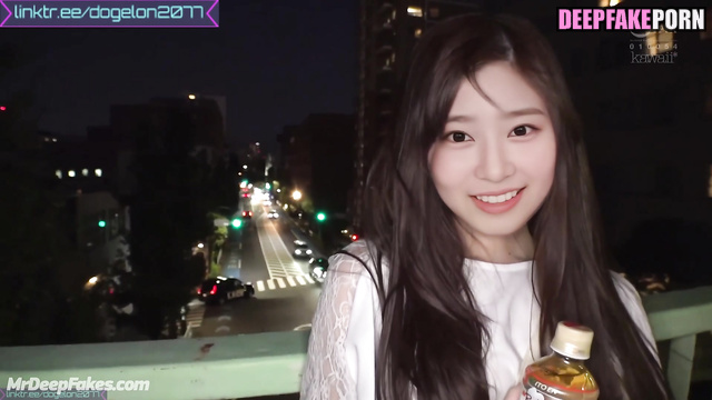 Crazy threesome with strangers from promenade / Minju A.I. アイズワン 本物の偽物