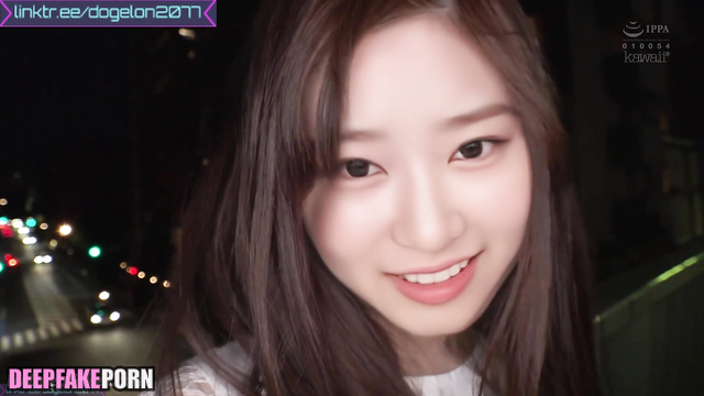 Crazy threesome with strangers from promenade / Minju A.I. アイズワン 本物の偽物