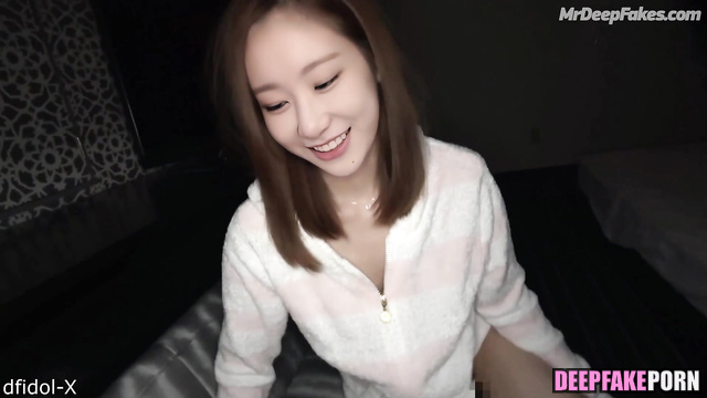 Whore in oil Chaeryeong (채령 있지) taking part in sex marathon - fakeapp