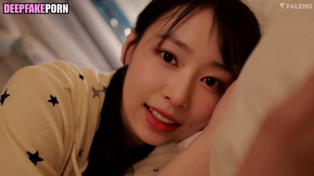 Shy girl from high school wants to fuck with you, fake Minju アイズワン 本物の偽物