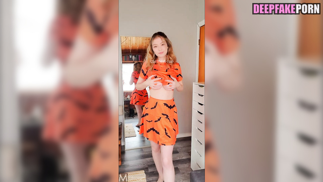 Hot sex tapes in halloween suit - busty virgin Jennie (제니 블랙핑크) [PREMIUM]