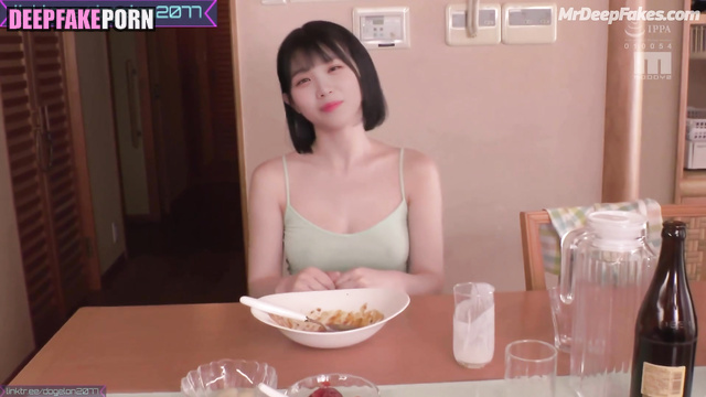 Schoolgirl came to your house for fuck / アイズワン セレブのセックス Chaewon A.I.