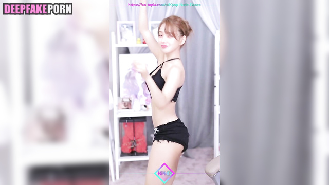 Sexy dancing without complexes / Karina solo ai scene [PREMIUM]