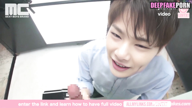 Handjob right in the lift (アイエン セレブのセックス) face swap I.N - gay porn