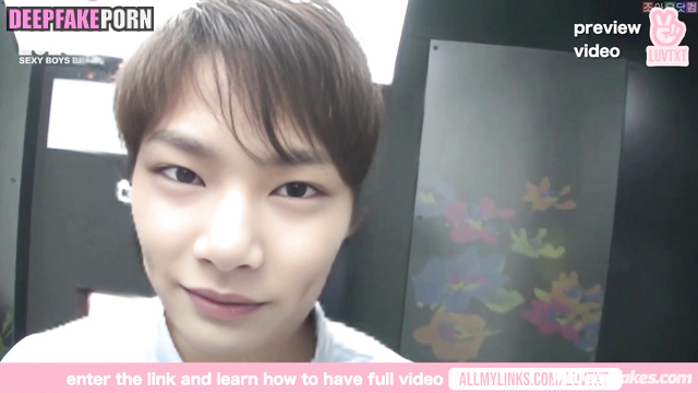 Handjob right in the lift (アイエン セレブのセックス) face swap I.N - gay porn