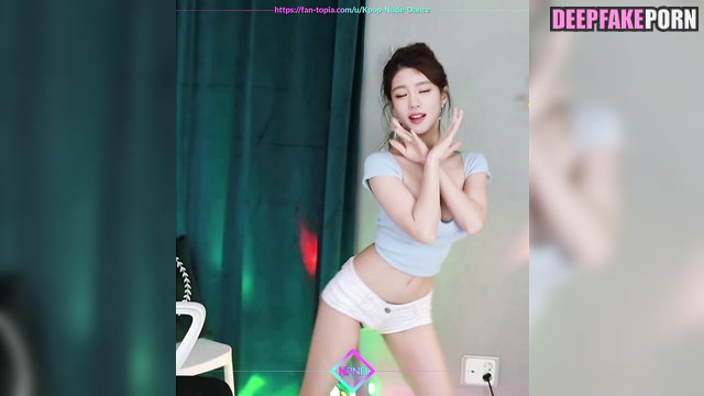 Busty girl danced in her room - Minnie face swap (민니 진짜 가짜) [PREMIUM]