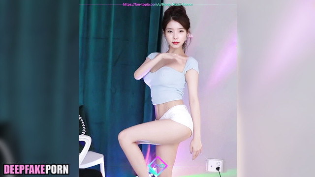 Sexy student IU danced at home - rea fake (아이유 딥페이크 영상) [PREMIUM]