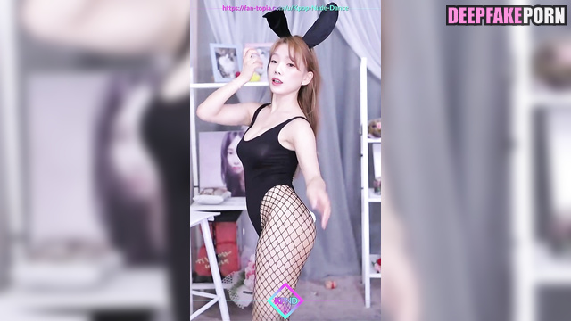 SNSD 少女時代 This dance of Taeyeon can drive you crazy 本物の偽物 real fake [PREMIUM]