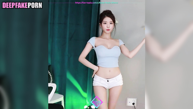 Babe dancing with club music / Wonyoung (アイヴ ディープフェイクビデオ) ai [PREMIUM]