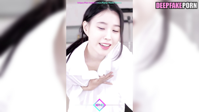 Fake naked IU (아이유 진짜 가짜) dancing so hot for you only [PREMIUM]