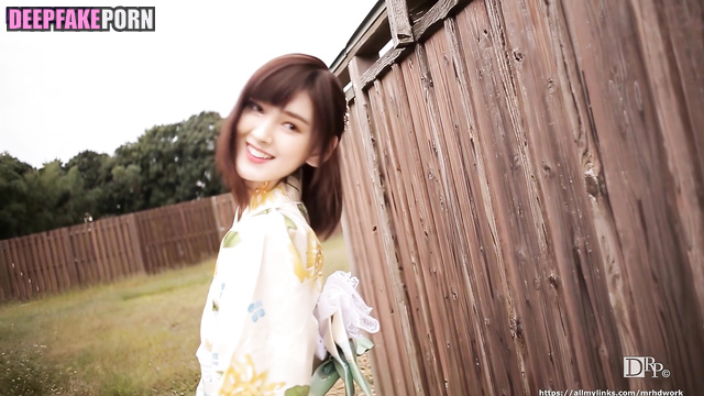 Cutie Nancy in a national dress invites you for sex (モモランド 偽アプリ)