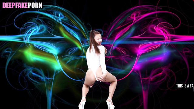 Sexi idol Yeji virtual striptease fakeapp (예지 있지 딥페이크)