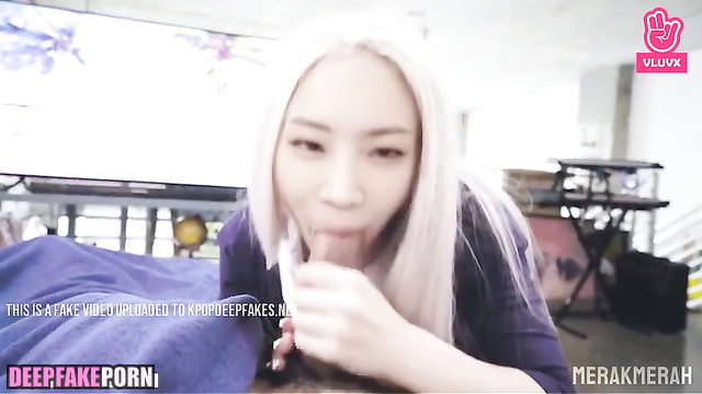 Hot blonde Dahyun sucks a cock (TWICE) 다현 트와이스 가짜 포르노 사까시