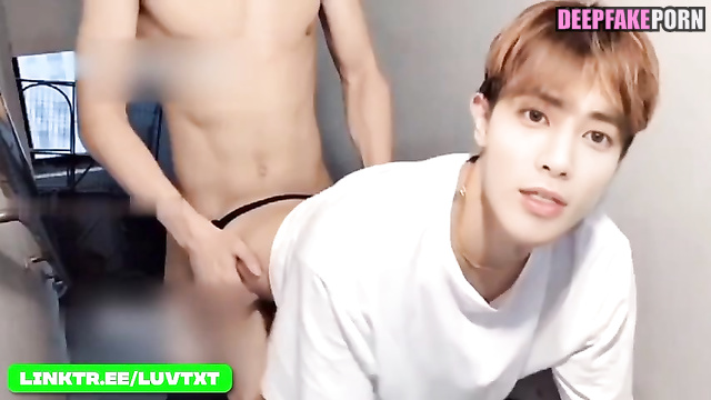 Deepfake gay porn Taehyun (TXT) // 투모로우바이투게더 태현 딥페이크 게이 포르노