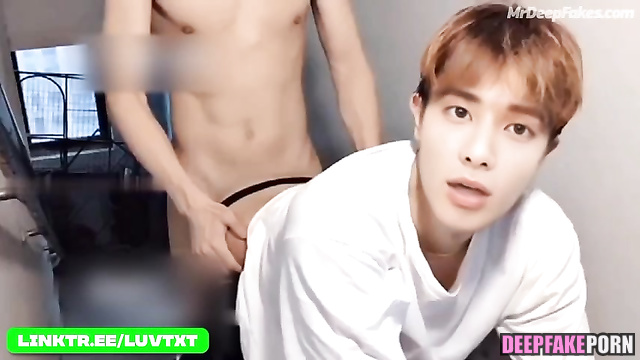 Deepfake gay porn Taehyun (TXT) // 투모로우바이투게더 태현 딥페이크 게이 포르노
