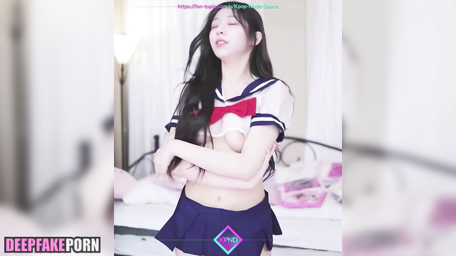 Pretty dancing in schoolgirl form / 유나 있지 Yuna solo fakeapp // [PREMIUM]