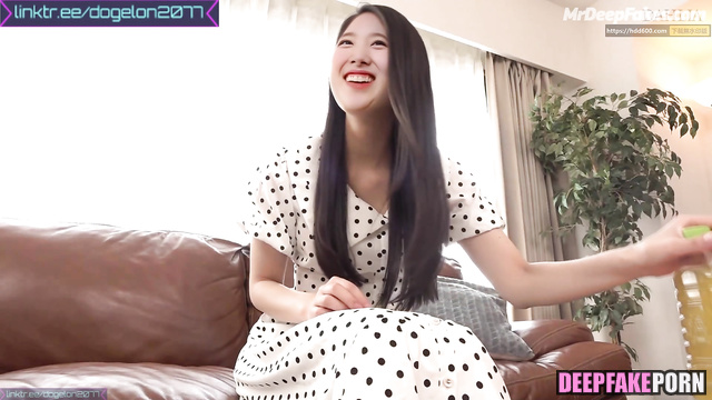 Masturbating by cute pink vibrator - fake Nayeon (トゥワイス セックスシーン)