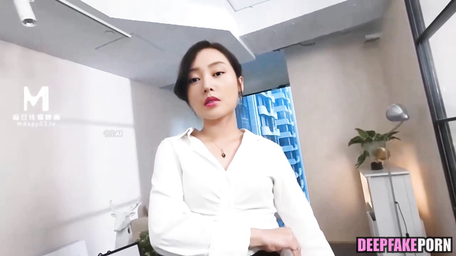 Couple had a good time in the office, Zhang Tian'ai ai (张天爱 真假) [PREMIUM]