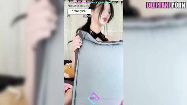 少女時代 SNSD When sexy idol Taeyeon shakes her butt it's amazing セクシーアイドル [PREMIUM]