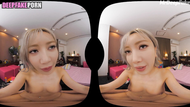 Lisa enjoying amazing sex with her fucker - real fake // 리사 블랙핑크