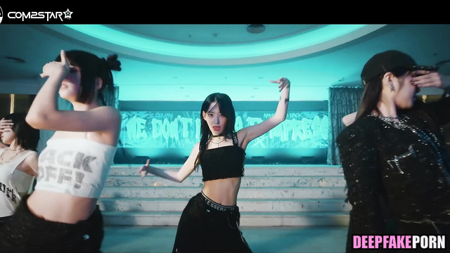 Pmv porn - LE SSERAFIM (ルセラフィム 本物の偽物) having fun with producer [PREMIUM]