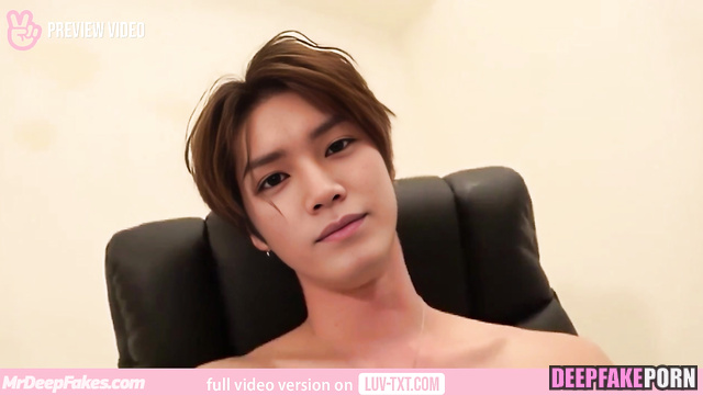 NCT 엔시티 Taeyong 태용 gave his big dick for jerking off real fake 진짜 가짜