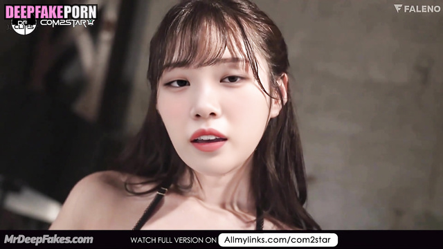 She watching them hot prelude in wet floor / fake Chaewon / アイズワン 本物の偽物