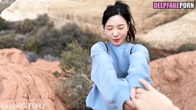 Blowjob on a huge waste-ground / 지선 프로미스나인 / Jisun real fake [PREMIUM]